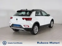 Usata VW T-Roc Life 116 CV (85 kW) 2023 Bianco SUV