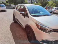 Usado Renault Captur 90 CV (66 kW) 2018 Gris SUV