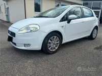 Usata Fiat Grande Punto 90 CV (66 kW) 2006 Bianco Utilitaria