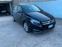 Usata Mercedes B180 136 CV (100 kW) 2018 Nero Monovolume