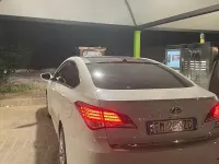 Usata Hyundai i40 136 CV (100 kW) 2012 Bianco Berlina
