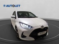 Nuova Toyota Yaris Hybrid Lounge 130 CV (95 kW) 2026 Bianco Berlina