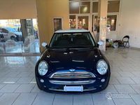 Usata Mini Cooper 115 CV (84 kW) 2004 Blu Utilitaria
