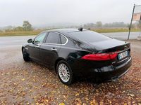 Usata Jaguar XF 180 CV (132 kW) 2018 Nero Berlina