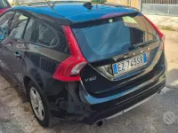 Usata Volvo V60 115 CV (84 kW) 2015 Nero Station wagon