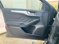 Usata Ford Focus 120 CV (88 kW) 2020 Grigio Station wagon