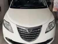 Usata Lancia Ypsilon 95 CV (69 kW) 2013 Bianco Utilitaria