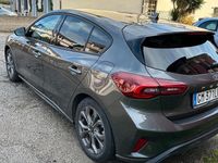 Usata Ford Focus ST-Line X 125 CV (91 kW) 2023 Grigio Berlina