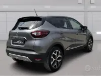 Usado Renault Captur 90 CV (66 kW) 2019 Gris SUV