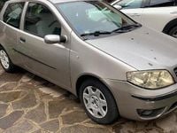 Usata Fiat Punto 69 CV (50 kW) 2006 Grigio Berlina