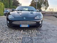 Usata Jaguar XK8 R 396 CV (291 kW) 2002 Nero Coupé