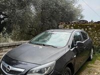 Usata Opel Astra 115 CV (84 kW) 2011 Nero Berlina