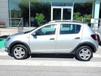 Usata Dacia Sandero Prestige 90 CV (66 kW) 2013 Argento Utilitaria