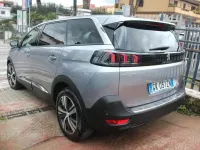 Usata Peugeot 5008 Allure 131 CV (96 kW) 2022 Bianco SUV