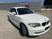 Usata BMW 118 143 CV (105 kW) 2010 Bianco Utilitaria