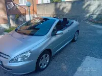 Usata Peugeot 307 CC 109 CV (80 kW) 2004 Grigio Cabrio