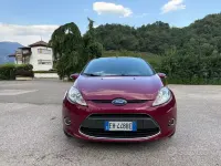 Usata Ford Fiesta Titanium 71 CV (52 kW) 2011 Rosso Berlina