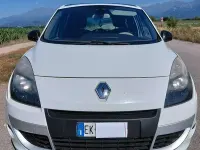 Usata Renault Scénic III Luxe 110 CV (80 kW) 2012 Bianco Monovolume