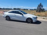 Usata Mercedes E220 170 CV (125 kW) 2010 Bianco Coupé