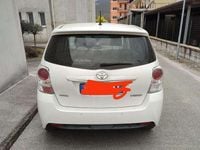 Usata Toyota Verso 111 CV (81 kW) 2016 Bianco Monovolume