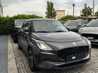 Usata Suzuki Swift 83 CV (61 kW) 2024 Grigio scuro metallizzato Utilitaria
