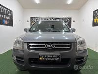 Usata Kia Sportage Active 140 CV (102 kW) 2007 Grigio SUV