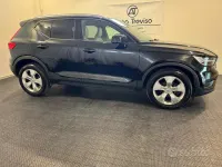 Usata Volvo XC40 Momentum 150 CV (110 kW) 2019 Nero SUV
