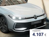 Nuova VW Passat R-line Plus 150 CV (110 kW) 2025 Dolomite silver metallizzato Station wagon
