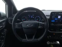 Usata Ford Fiesta ST-Line 125 CV (91 kW) 2021 Grigio Utilitaria