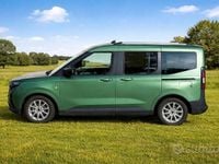 Begagnad Ford Tourneo Titanium 125 HK (91 kW) 2025 Grön Kombi