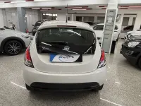 Usata Lancia Ypsilon Silver 95 CV (69 kW) 2013 Bianco Utilitaria