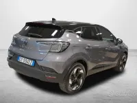 Usata Renault Captur Techno 91 CV (66 kW) 2025 Grigio SUV