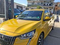 Usata Peugeot 208 Allure 101 CV (74 kW) 2021 Oro Utilitaria