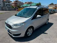 Usata Ford Tourneo Courier Titanium 75 CV (55 kW) 2015 Grigio Monovolume