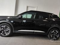 Usata Peugeot e-2008 Allure 100 kW (136 CV) 2021 Nero SUV