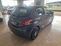Usata Peugeot 208 68 CV (50 kW) 2012 Grigio Utilitaria