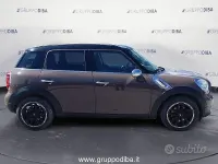 Usata Mini Cooper D Countryman 111 CV (81 kW) 2015 Marrone SUV