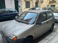 Usata Fiat 600 54 CV (39 kW) 1999 Grigio Berlina