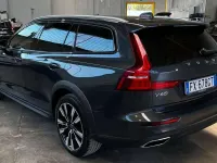 Usata Volvo V60 CC Business Edition 190 CV (139 kW) 2019 Nero Station wagon