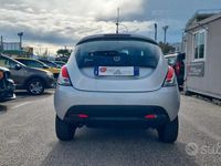 Usata Lancia Ypsilon Gold 85 CV (62 kW) 2013 Grigio Utilitaria