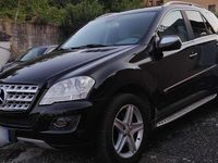 Usata Mercedes ML320 224 CV (164 kW) 2008 Nero SUV