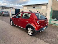 Usata Dacia Sandero Stepway 90 CV (66 kW) 2010 Rosso Berlina