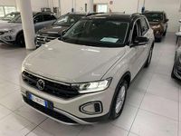 Usata VW T-Roc Life 150 CV (110 kW) 2022 Beige SUV