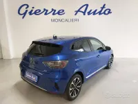 Usata Renault Clio V Techno 91 CV (66 kW) 2025 Bluazzurro Berlina