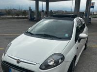 Usata Fiat Grande Punto 120 CV (88 kW) 2011 Bianco Utilitaria