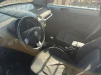 Usata VW New Beetle 105 CV (77 kW) 2007 Grigio Utilitaria