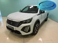 Usata Peugeot 2008 Allure 102 CV (75 kW) 2024 Bianco SUV