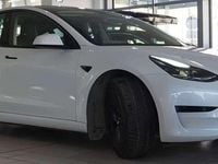Usata Tesla Model 3 Standard Range Plus 239 kW (325 CV) 2021 Bianco Berlina