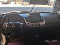 Usado Mitsubishi L200 178 CV (130 kW) 2015 Blanco Pickup/Camioneta