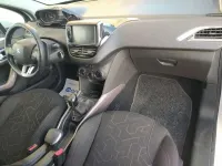 Usata Peugeot 2008 Active 99 CV (72 kW) 2016 Bianco SUV